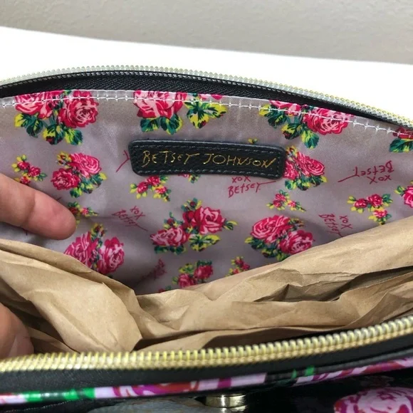 Betsey Johnson Faux Leather Romantic Floral Multi Pockets Crossbody Purse - Picture 9 of 16